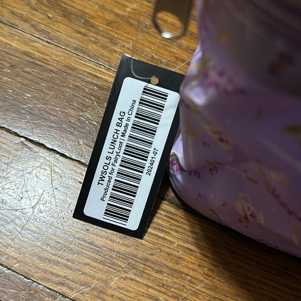 FairyLoot Insulated Lunch Bag, NWT - Picture 3 of 5